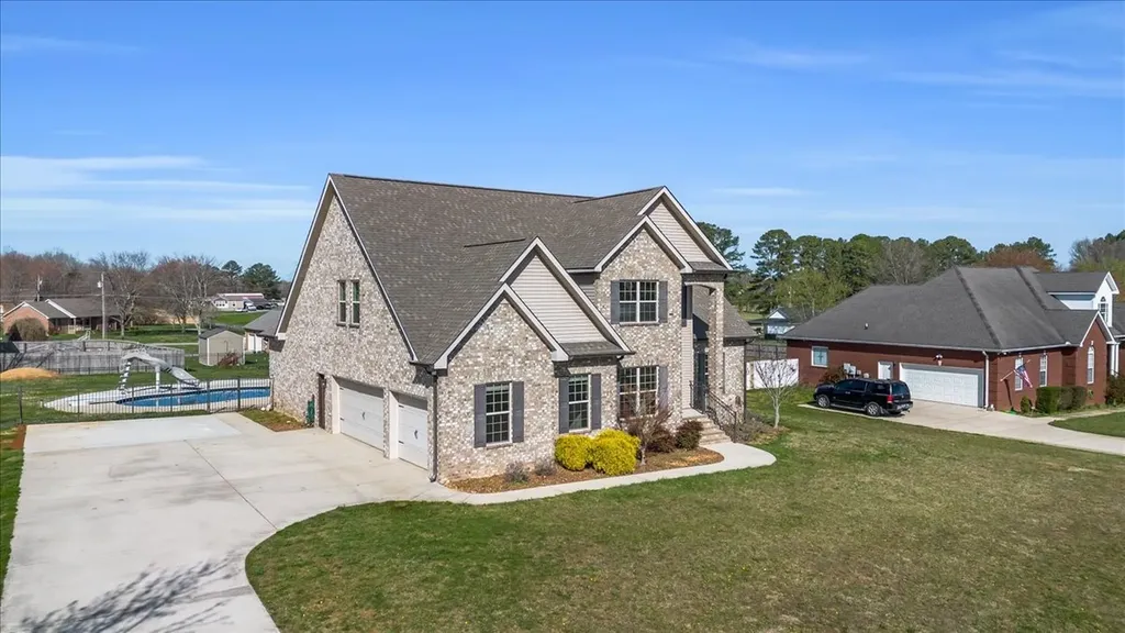 71 Lancaster Street Hillsboro TN 37342