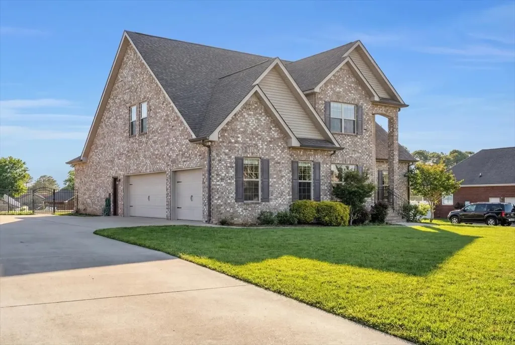 71 Lancaster Street Hillsboro TN 37342