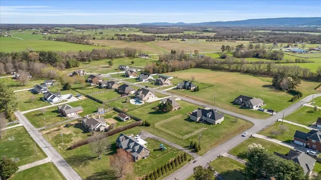 71 Lancaster Street Hillsboro TN 37342