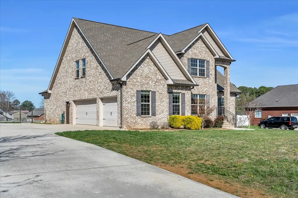 71 Lancaster Street Hillsboro TN 37342