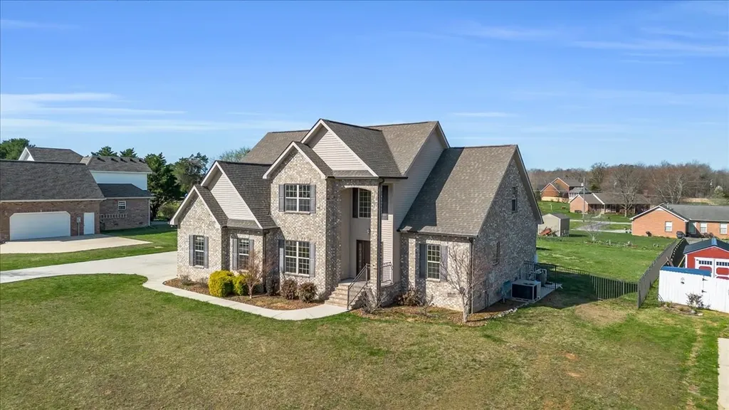 71 Lancaster Street Hillsboro TN 37342