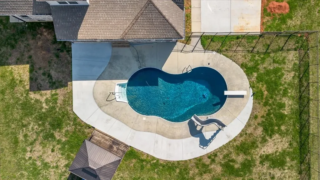 71 Lancaster Street Hillsboro TN 37342