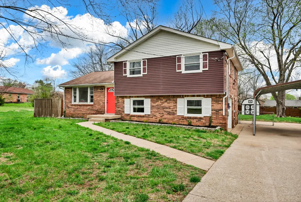 306 Dale Terrace Clarksville TN 37042
