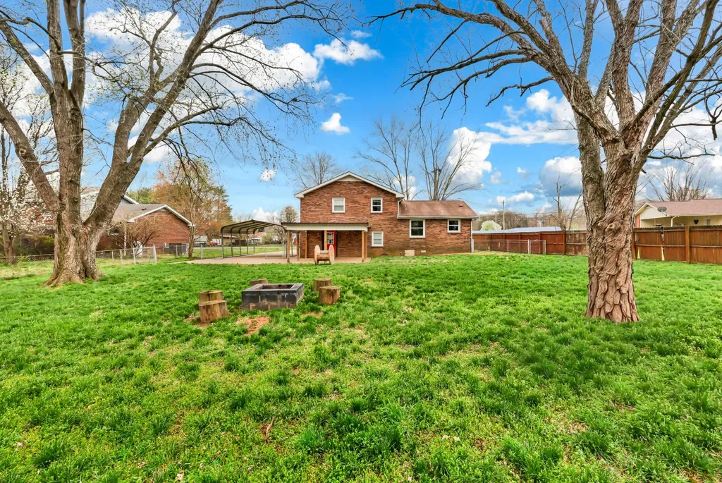 306 Dale Terrace Clarksville TN 37042