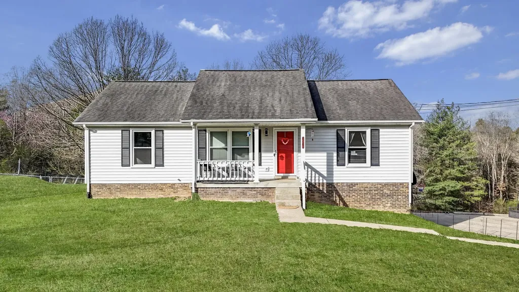1978 Seven Mile Ferry Road Clarksville TN 37040