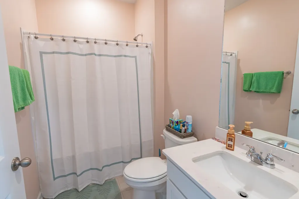 7076 Lang Avenue White House TN 37188