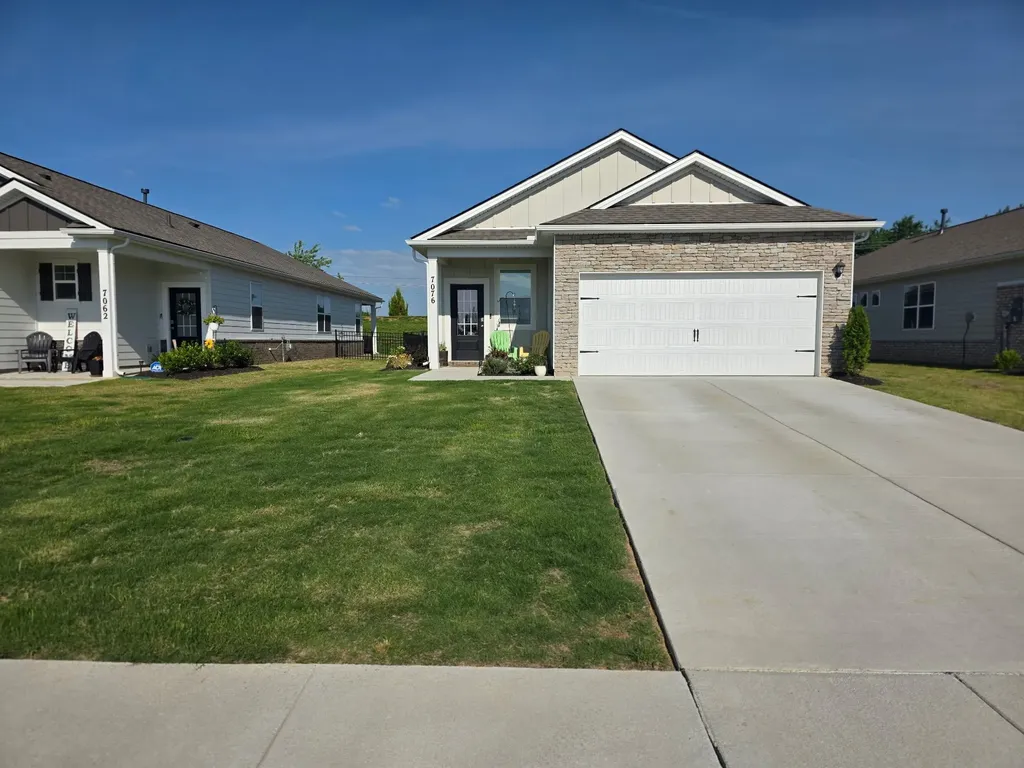 7076 Lang Avenue White House TN 37188