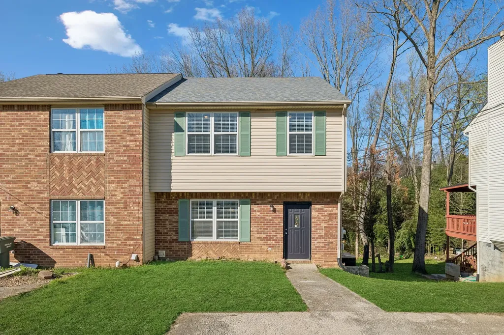 1120 Waggoner Ct, W Nashville TN 37214