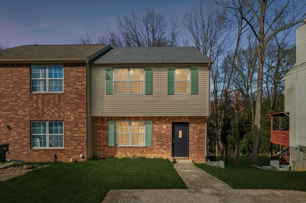1120 Waggoner Ct, W Nashville TN 37214