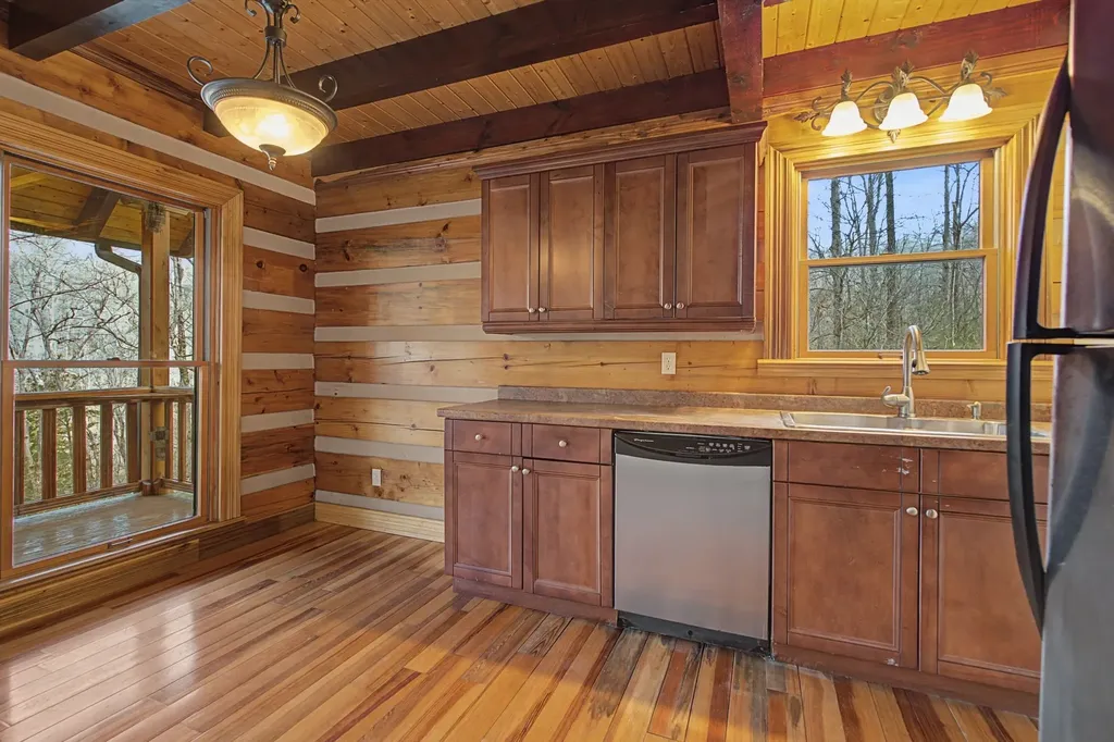 1146 Treanor Springs Road Kingston Springs TN 37082