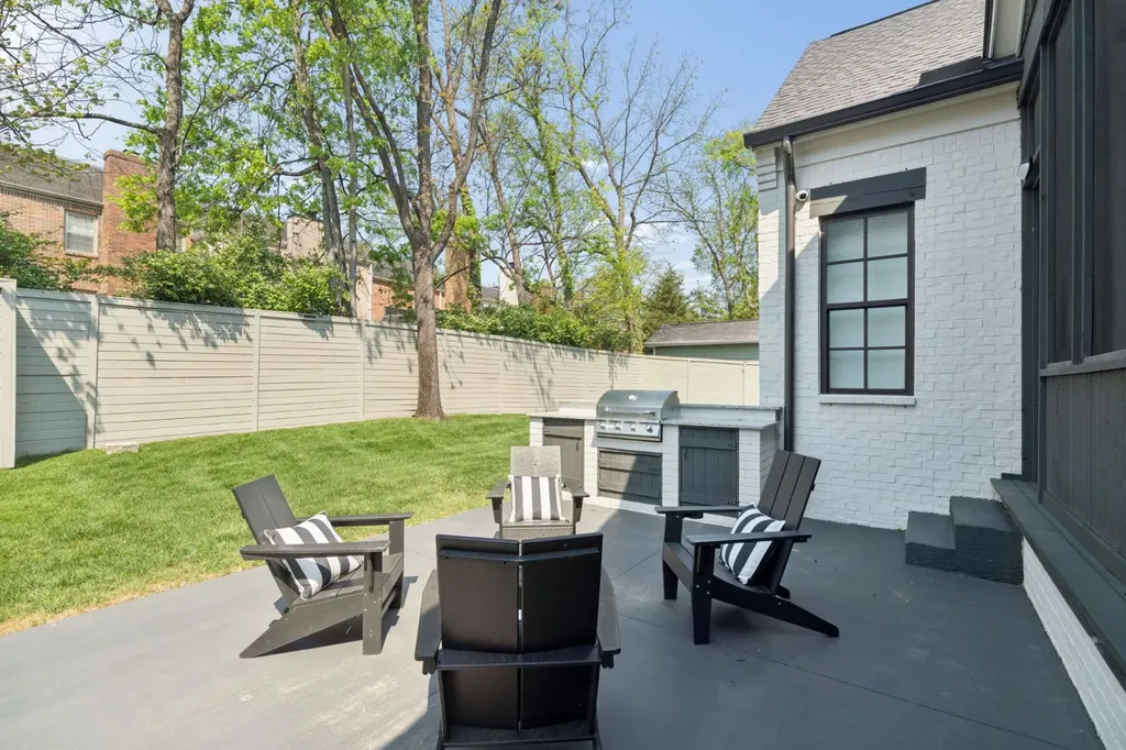 4417A Granny White Pike Nashville TN 37204