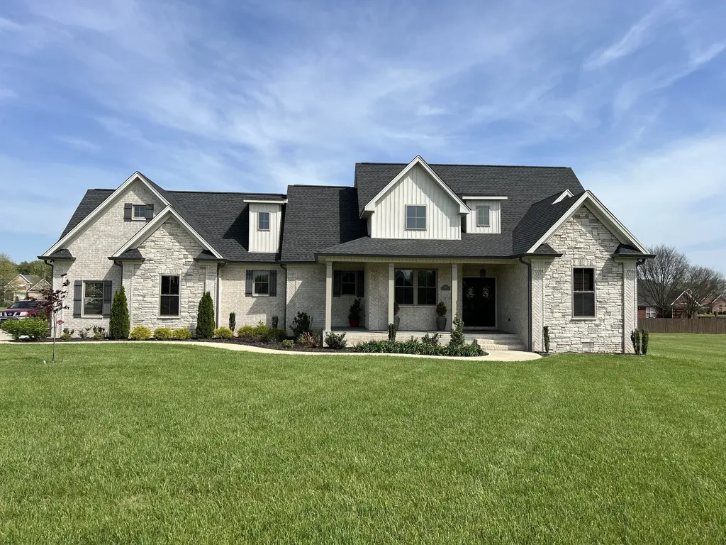 351 Michael Circle Lafayette TN 37083