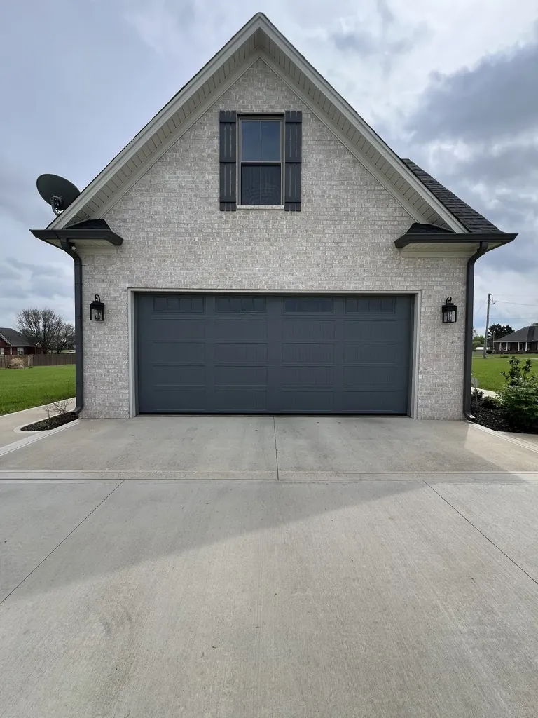 351 Michael Circle Lafayette TN 37083