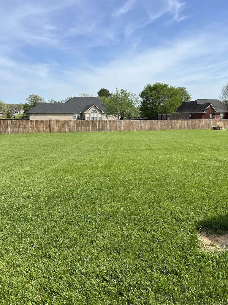 351 Michael Circle Lafayette TN 37083
