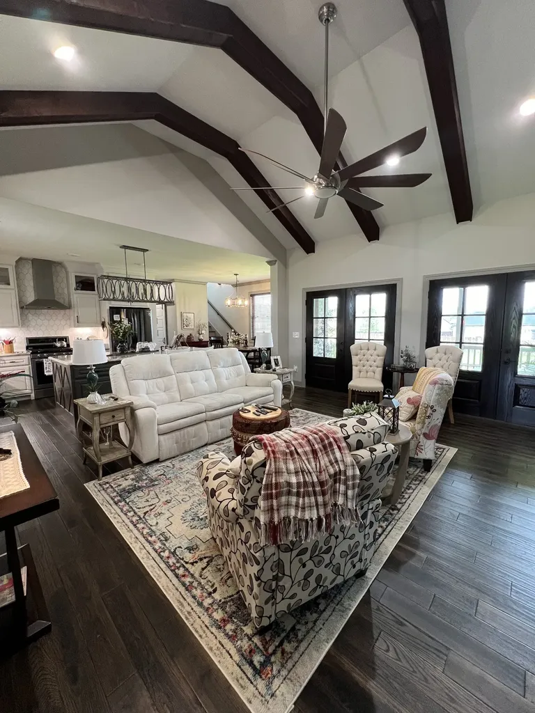 351 Michael Circle Lafayette TN 37083