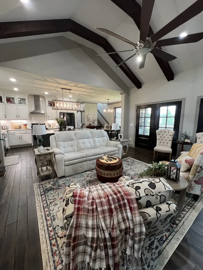 351 Michael Circle Lafayette TN 37083