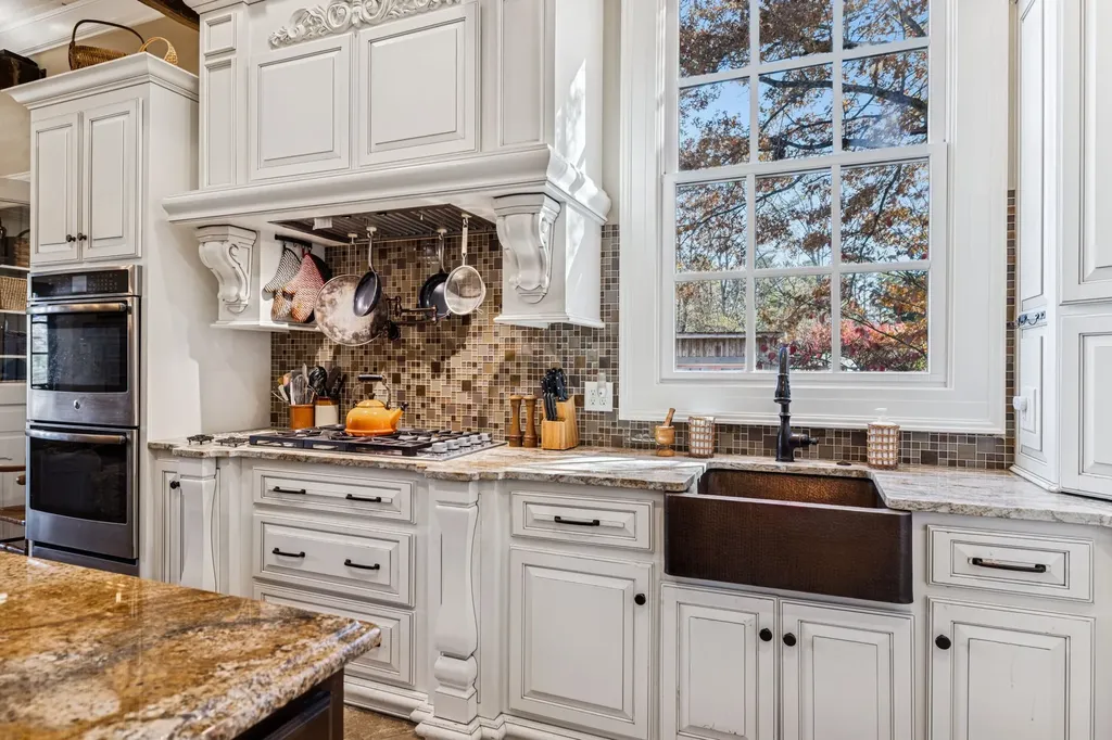 1512 Williamsport Pike Columbia TN 38401