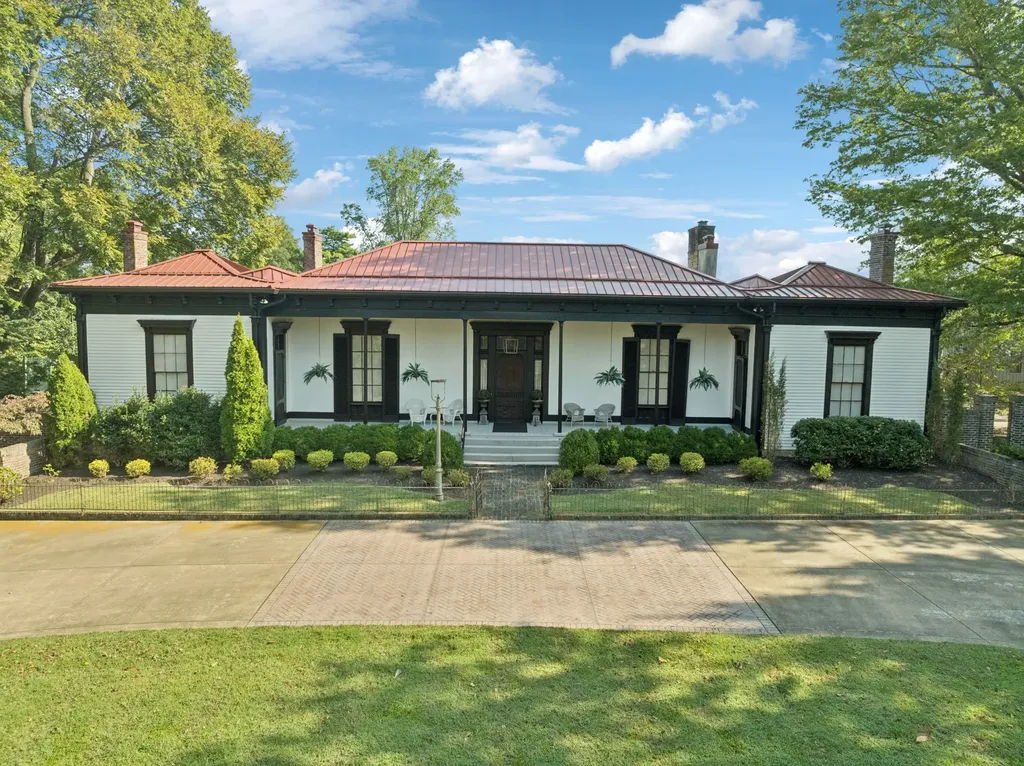 1512 Williamsport Pike Columbia TN 38401