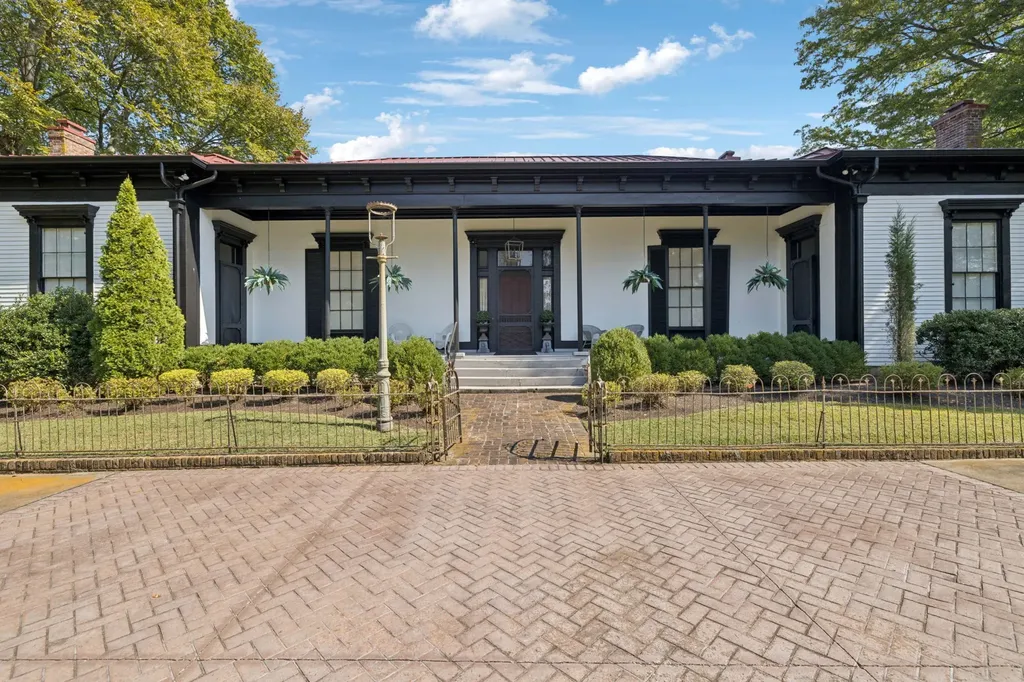 1512 Williamsport Pike Columbia TN 38401