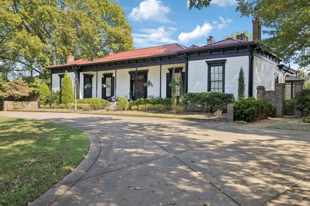 1512 Williamsport Pike Columbia TN 38401