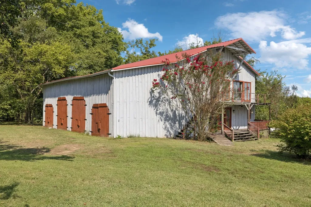 1512 Williamsport Pike Columbia TN 38401