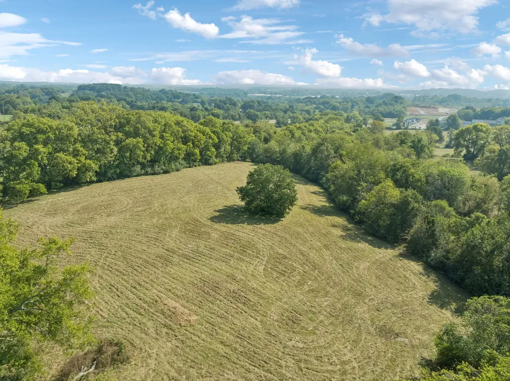 1512 Williamsport Pike Columbia TN 38401
