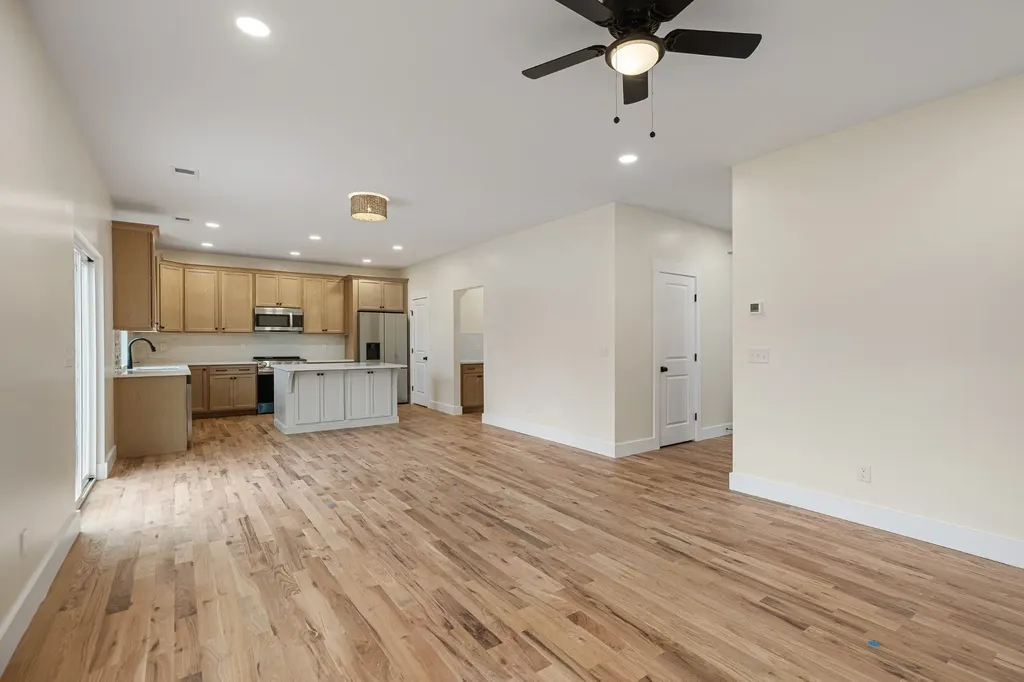 101 Hilltop Drive Columbia TN 38401