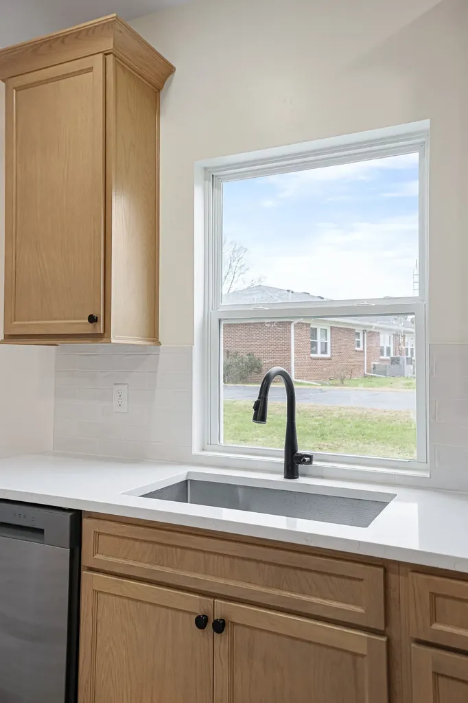 101 Hilltop Drive Columbia TN 38401