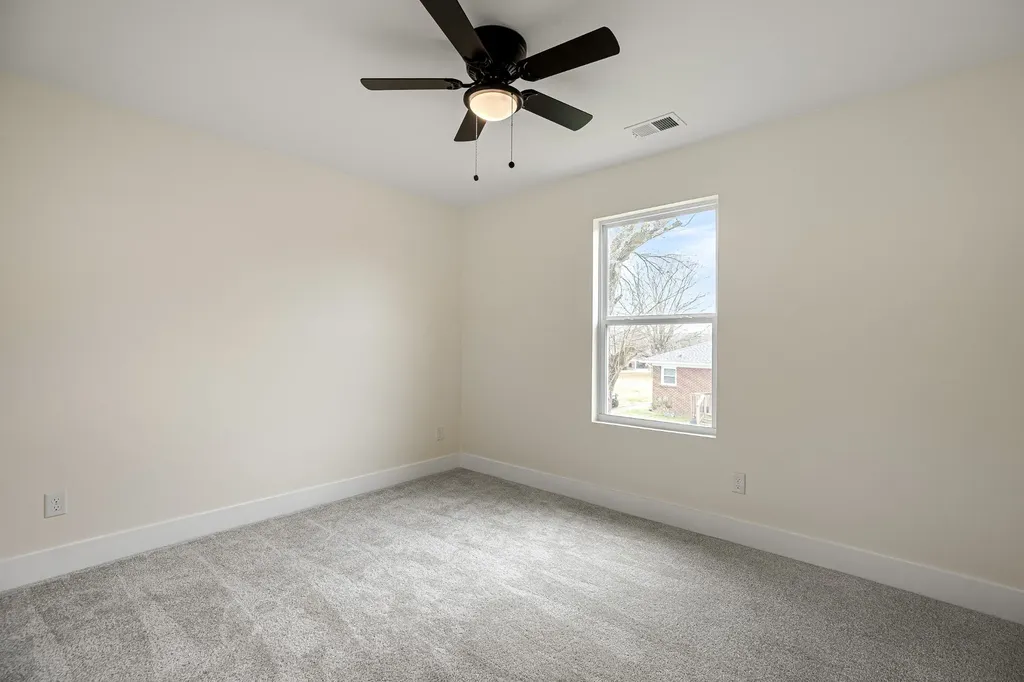 101 Hilltop Drive Columbia TN 38401