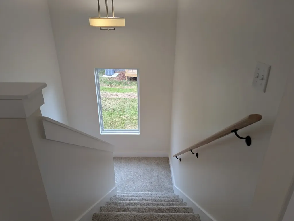 101 Hilltop Drive Columbia TN 38401