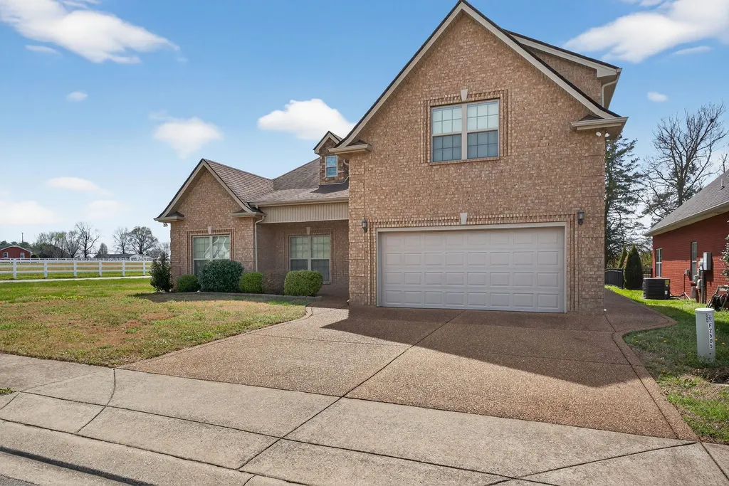 2505 Pebblecreek Lane Murfreesboro TN 37130