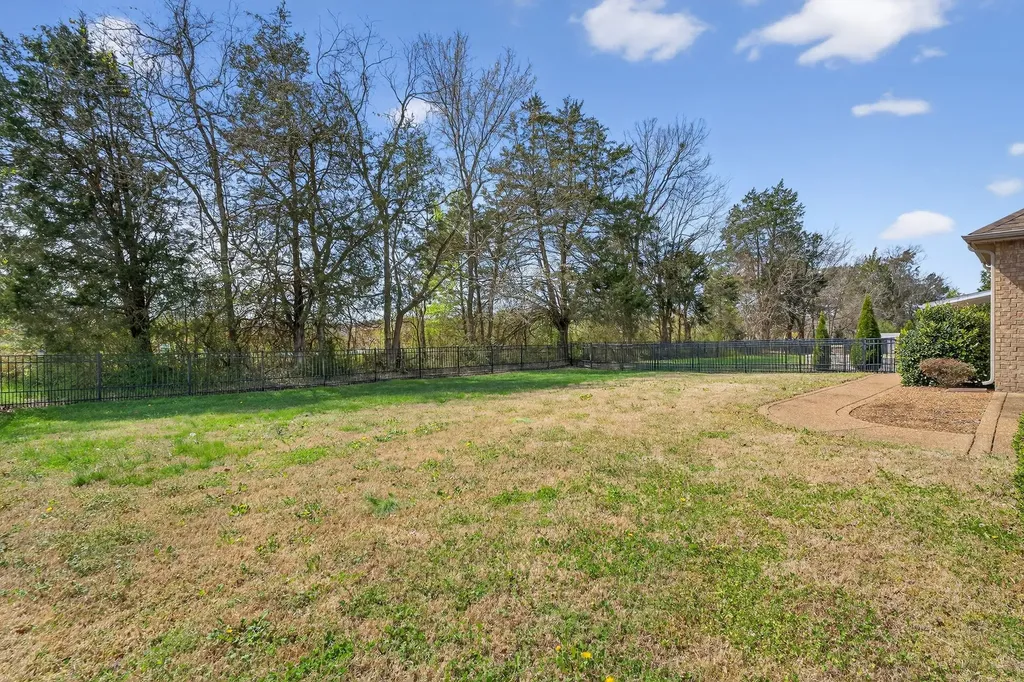 2505 Pebblecreek Lane Murfreesboro TN 37130