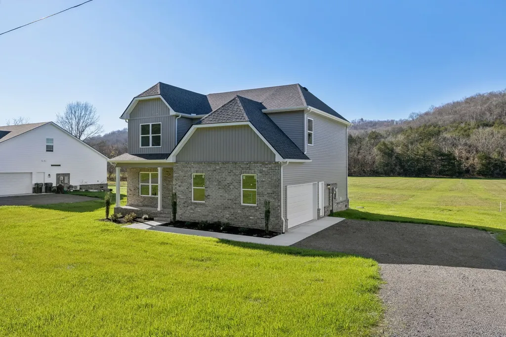6029 Hurricane Creek Road Woodbury TN 37190