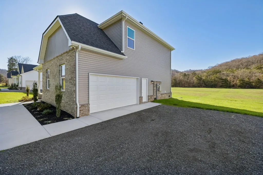 6029 Hurricane Creek Road Woodbury TN 37190