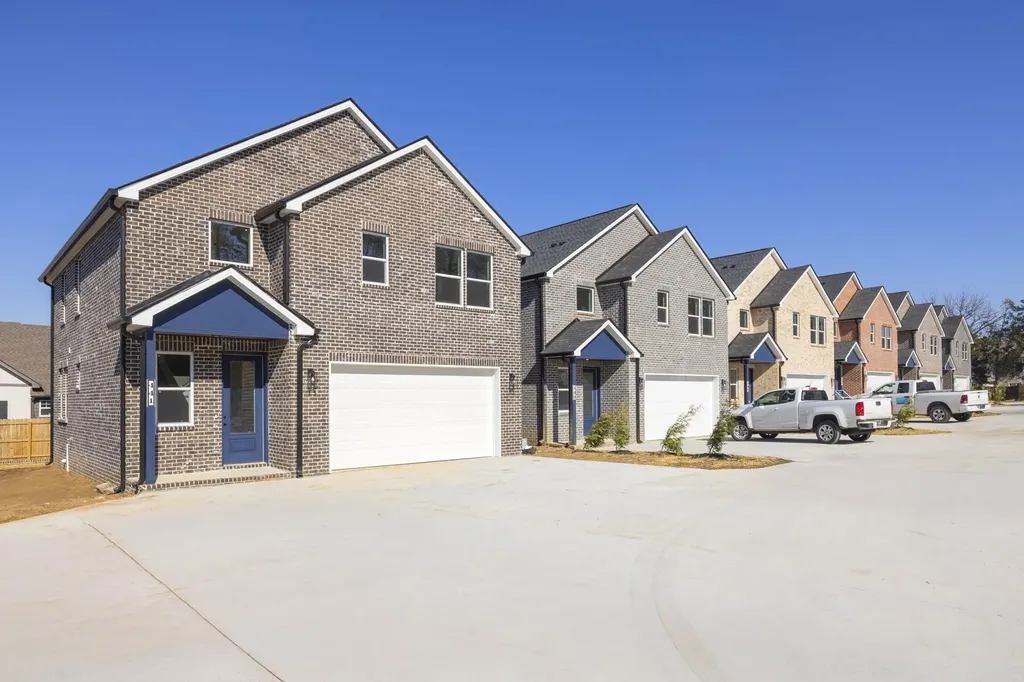 451 Sandhill Road La Vergne TN 37086