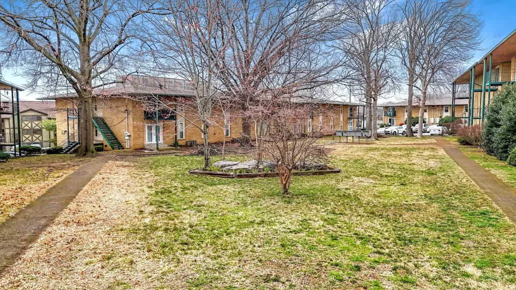 555 N Dupont Avenue Madison TN 37115