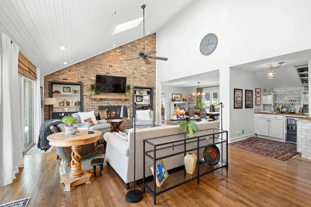2496 Old Natchez Trace Franklin TN 37069
