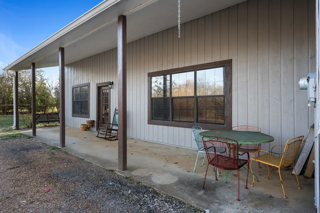 2496 Old Natchez Trace Franklin TN 37069