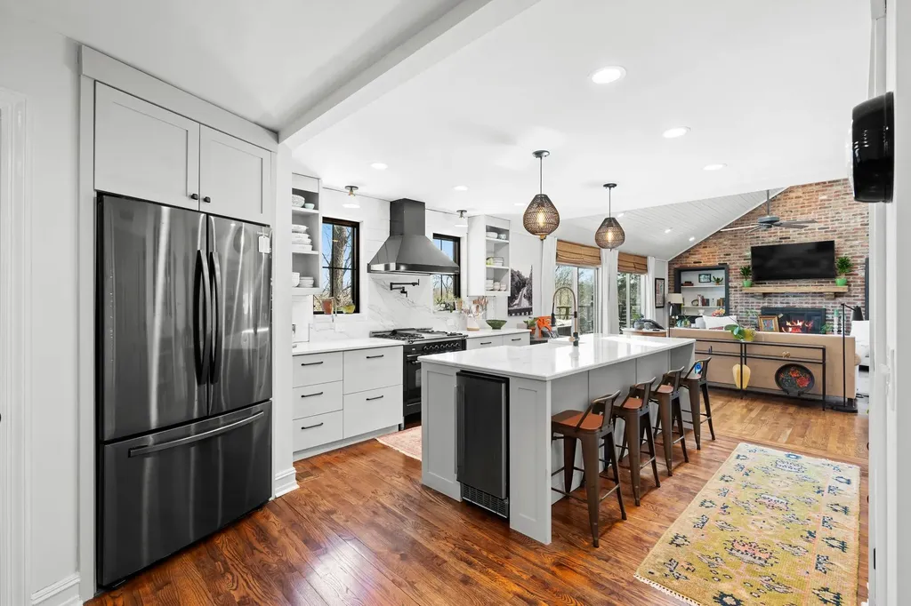 2496 Old Natchez Trace Franklin TN 37069