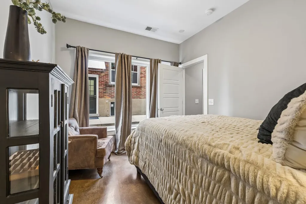 2003 Convent Place Nashville TN 37212