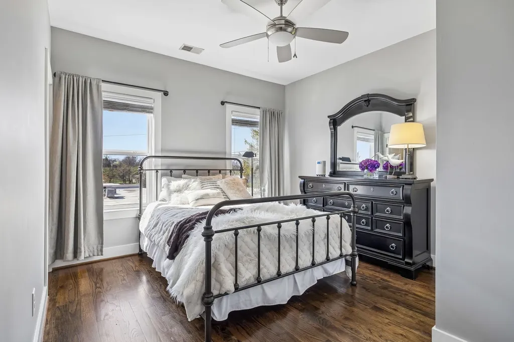 2003 Convent Place Nashville TN 37212
