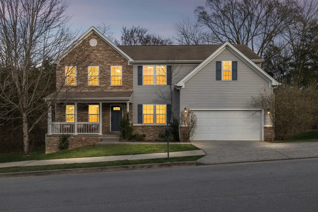 2512 Janalyn Trace Hermitage TN 37076