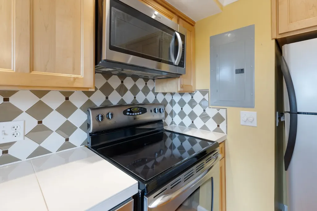 5025 Hillsboro Pike Nashville TN 37215