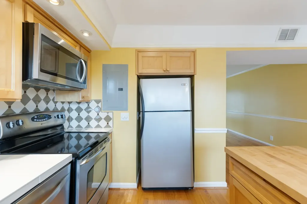 5025 Hillsboro Pike Nashville TN 37215