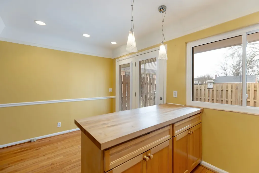 5025 Hillsboro Pike Nashville TN 37215