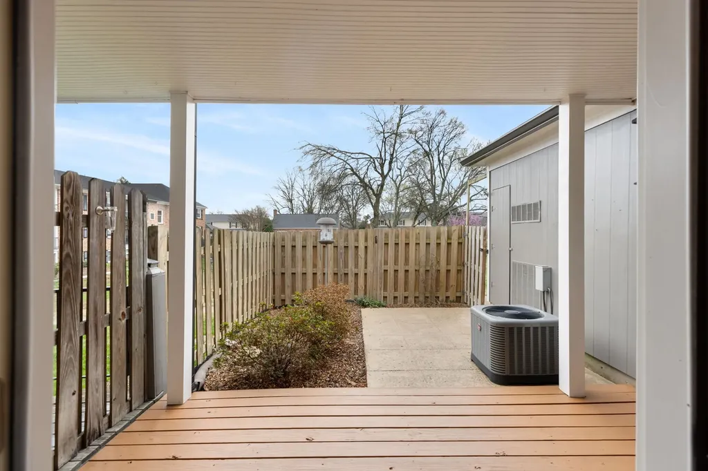 5025 Hillsboro Pike Nashville TN 37215