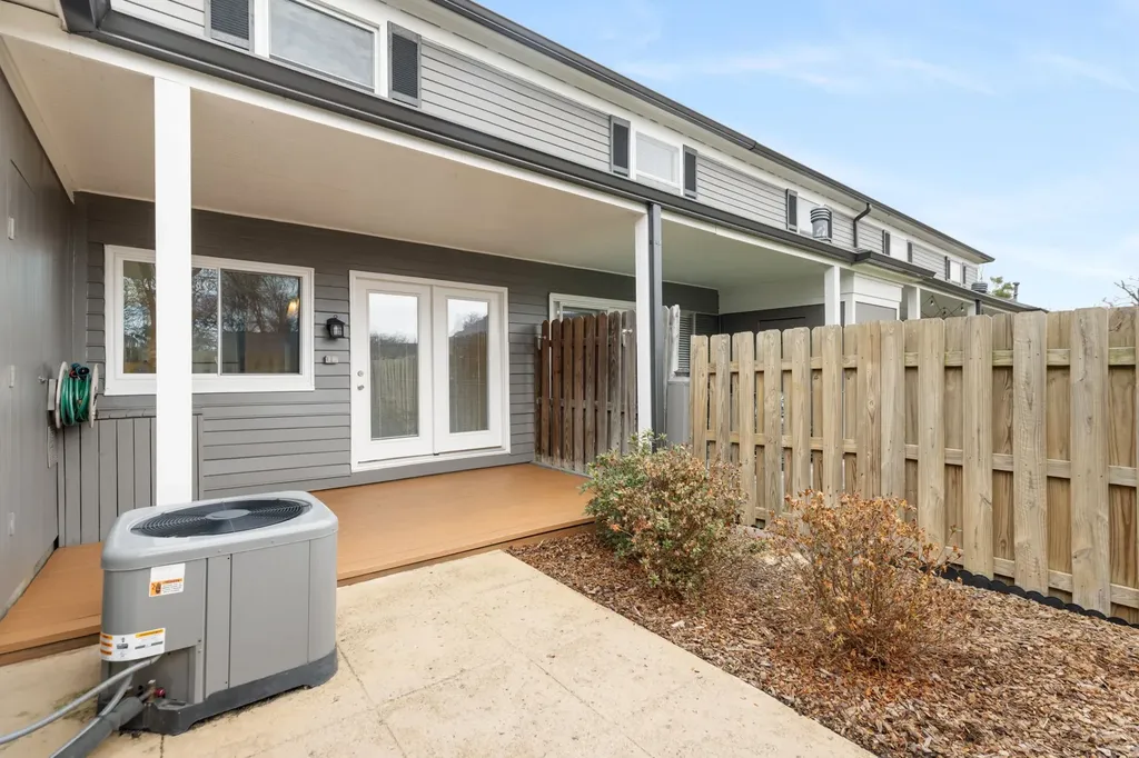 5025 Hillsboro Pike Nashville TN 37215