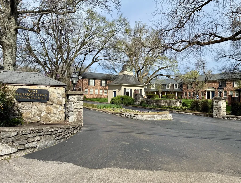 5025 Hillsboro Pike Nashville TN 37215