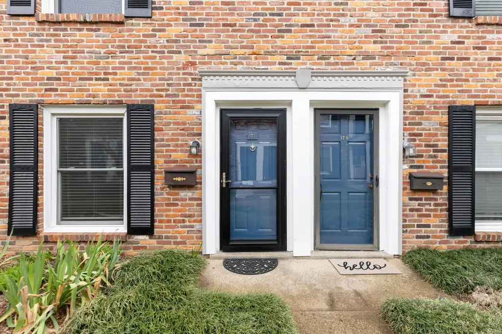 5025 Hillsboro Pike Nashville TN 37215