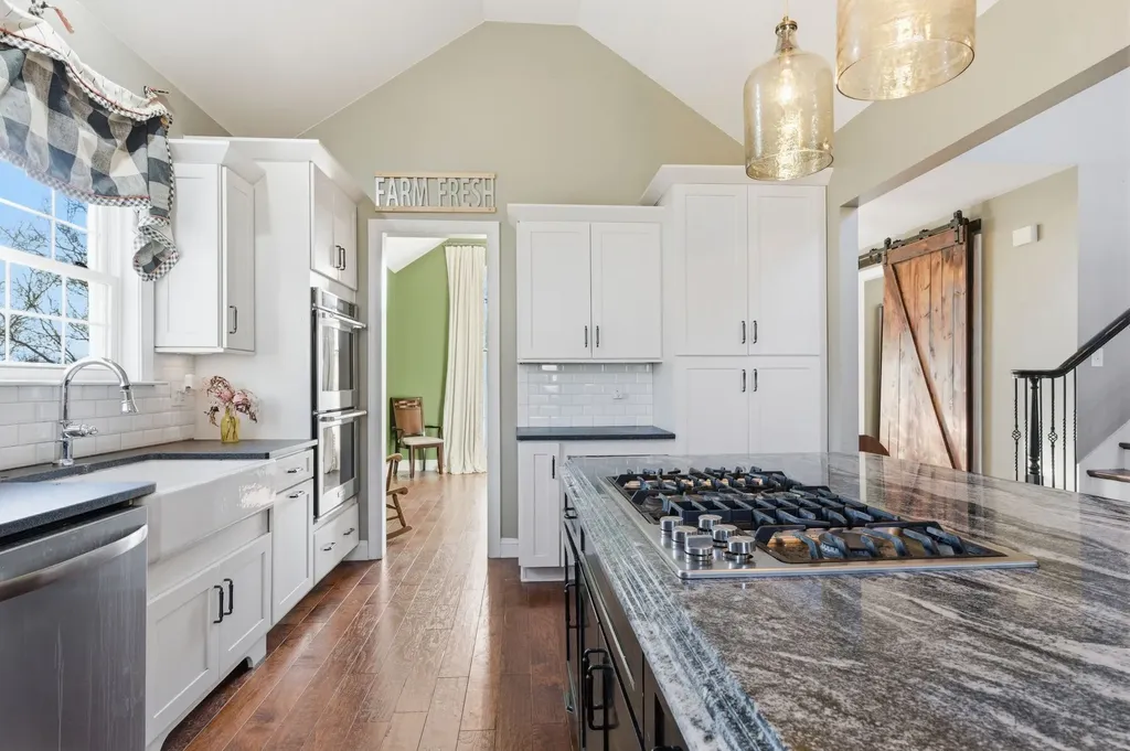 7141 Old Zion Road Columbia TN 38401